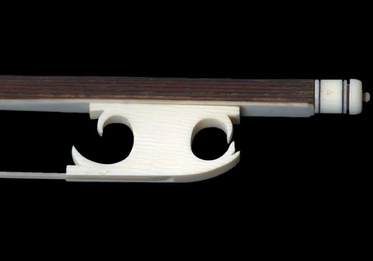 av26